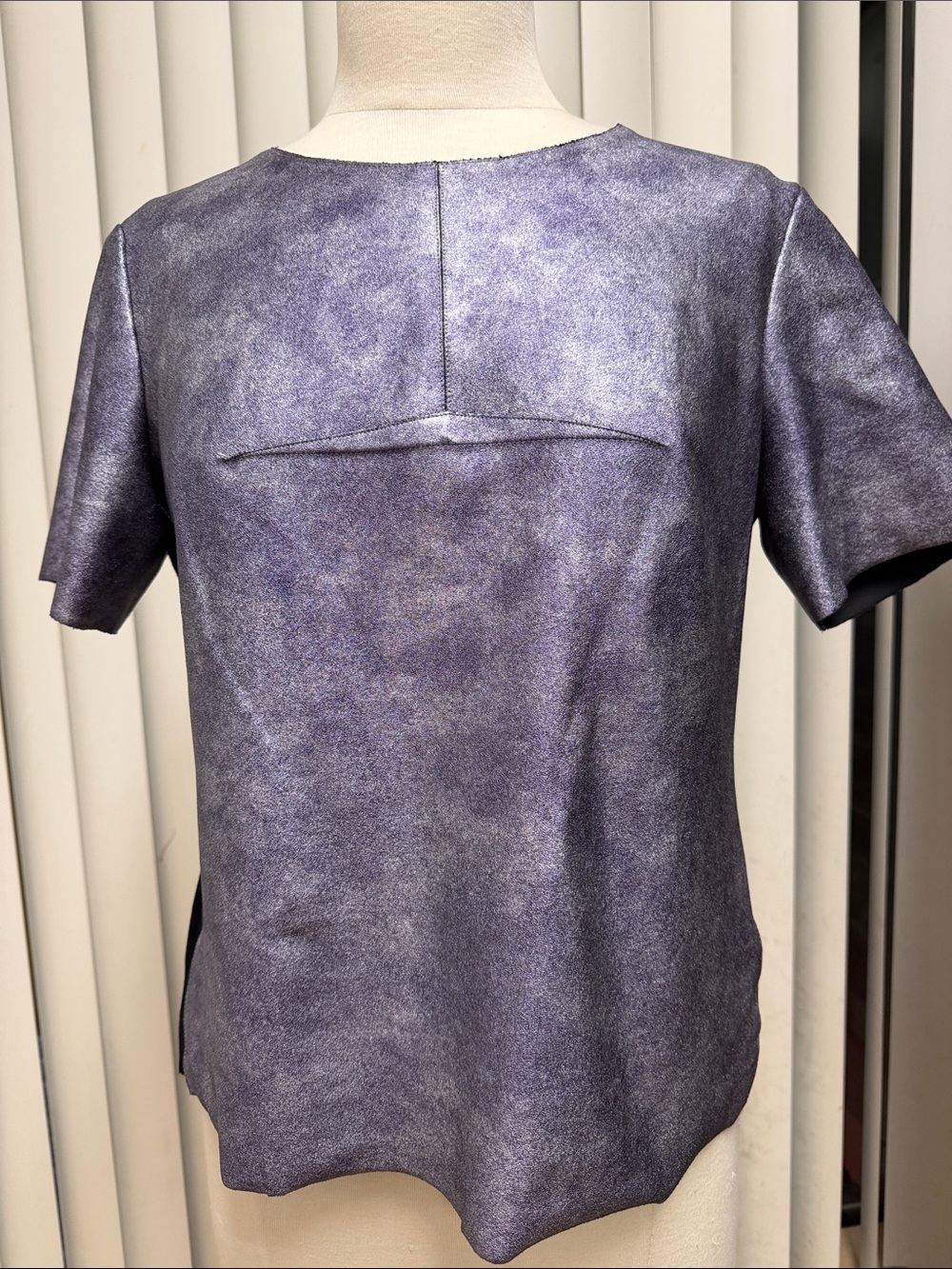 BCBG Mazazria Metallic Lavender Short-Sleeve Women’s Top